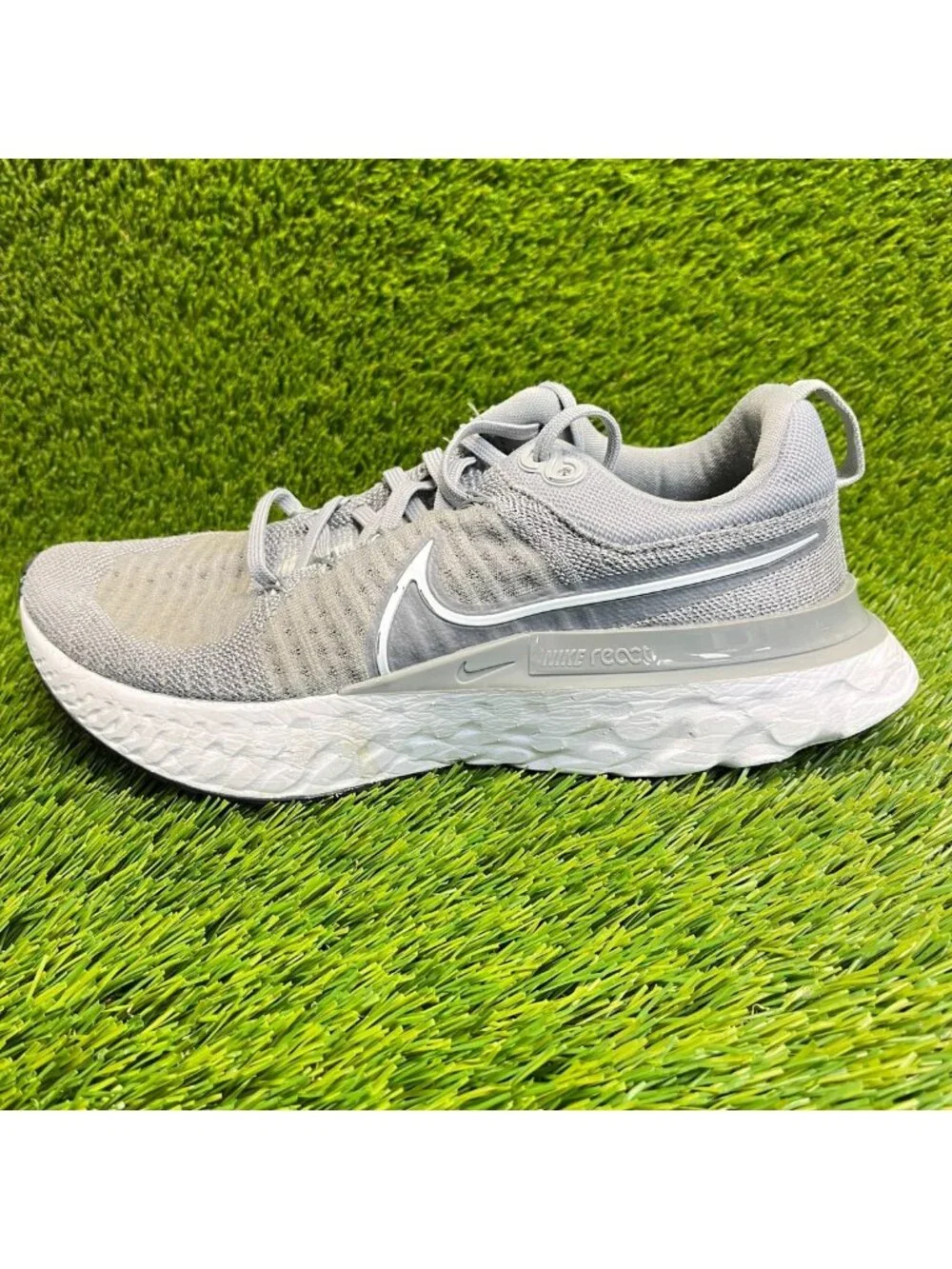 Nike React Infinity Run Flyknit 2 Womens Size 9.5 Gray Running Shoes Sneakers